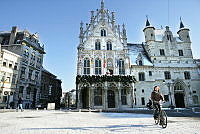 Stadhuis - sneeuw.JPG